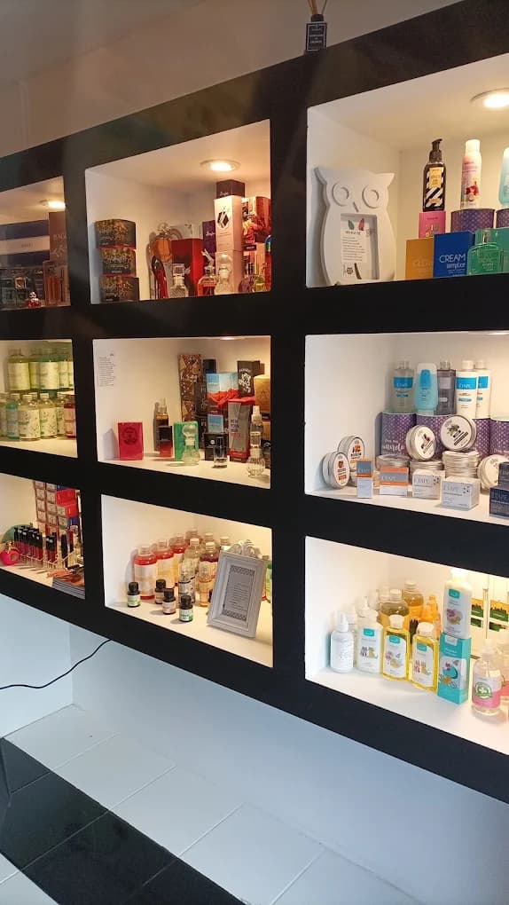 Interior de La Parfumerie de Solange — Ayala 604