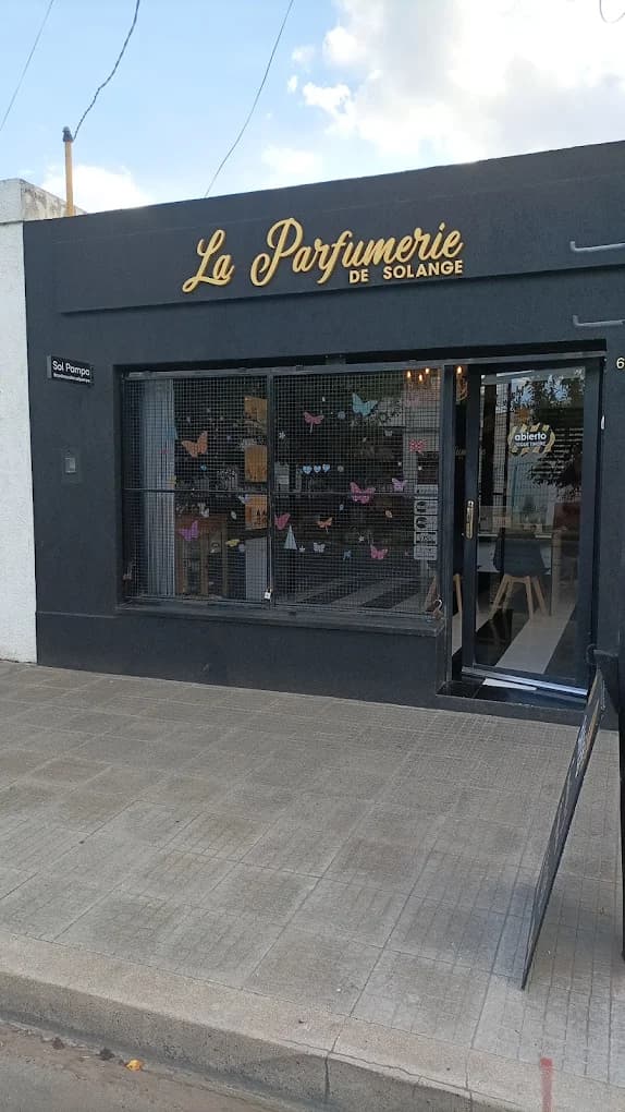 Exterior de La Parfumerie de Solange — Ayala 604, Santa Rosa La Pampa